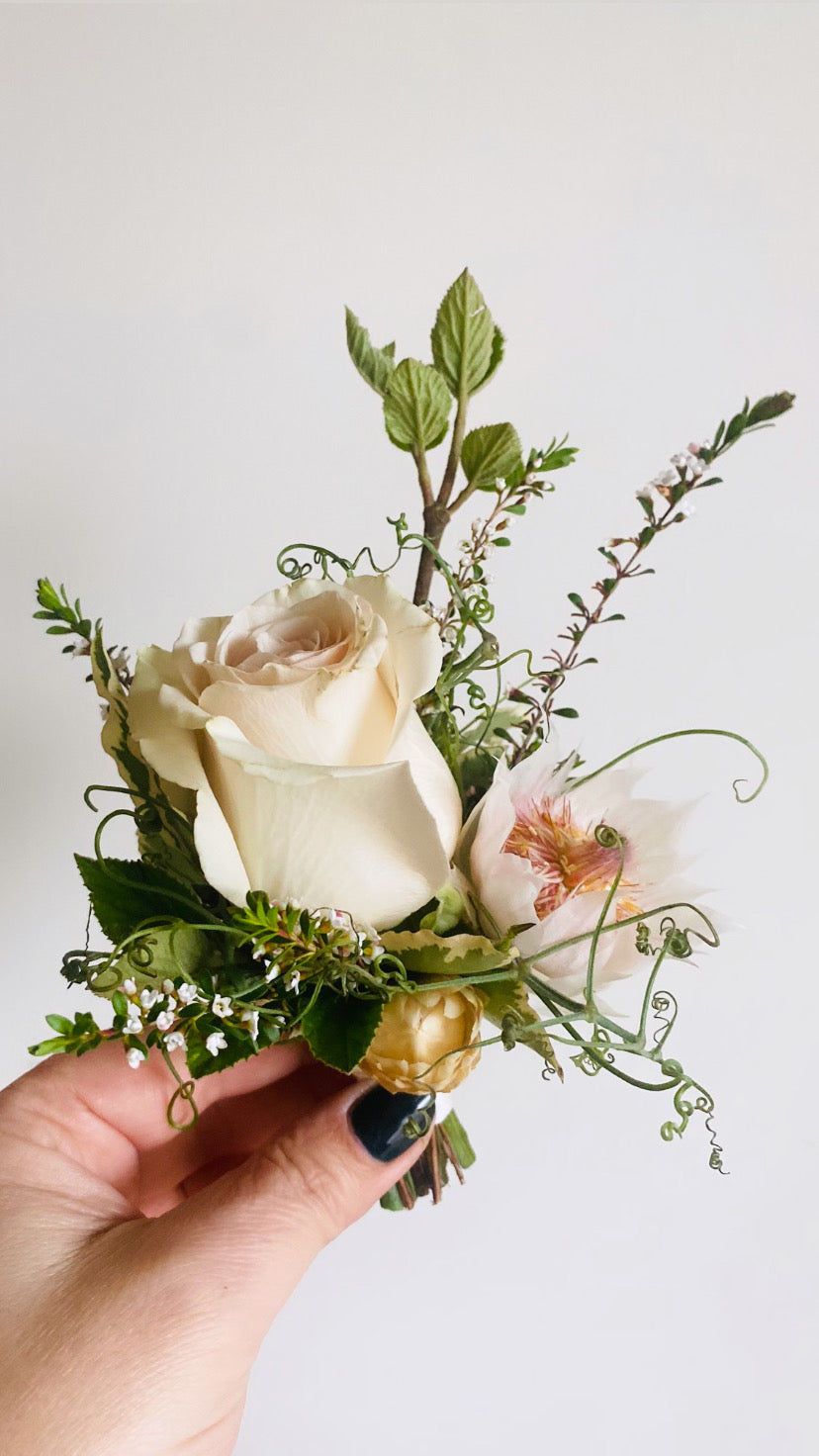 フラワー・ガーデニング corsage no.772 Corsage | Chest Wedding Flowers – Lupin Floral – Lupini Floral
